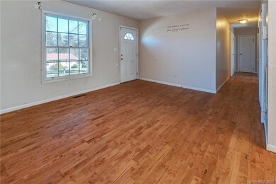 119 Wyatt St, Asheville, NC 28803 - photo 5