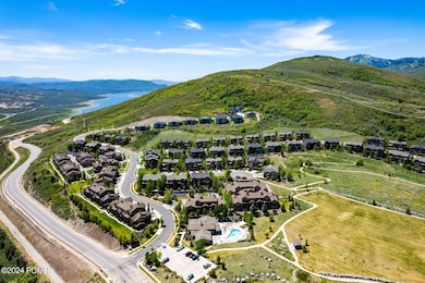 4.1 Exterior-Aerial_1800x1200_3877555