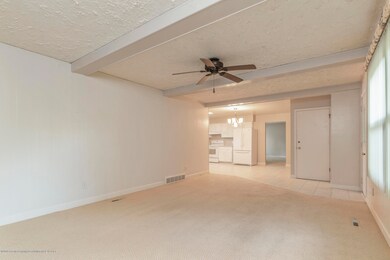 006-photo-living-room-7483749