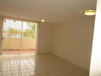 Samari Lake unit 2309, Hialeah, FL 33016 - photo 2