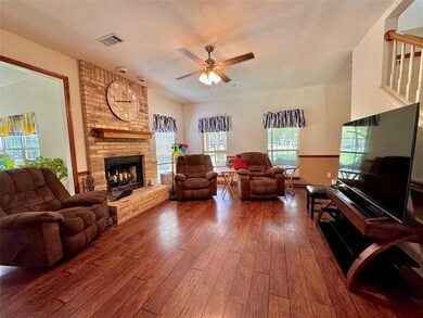 1034 White Bluff Dr, Whitney, TX 76692 - photo 3