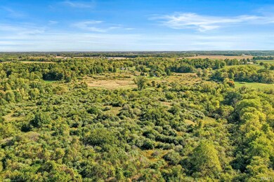 19119 Queen Rd, Culver, IN 46511 - photo 4