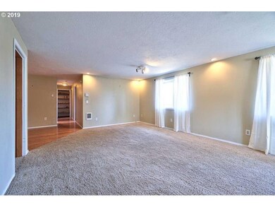 315 SW Harrison St, Sheridan, OR 97378 - photo 3