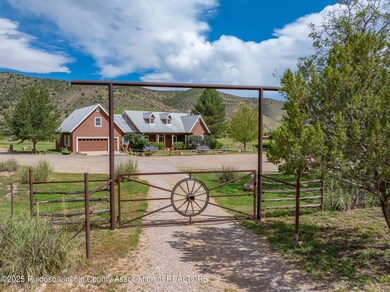 10369 Los Chozas Trail, Hondo, NM 88336 - photo 4