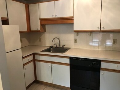 27 Fuller Rd unit 8, Foxboro, MA 02035 - photo 4