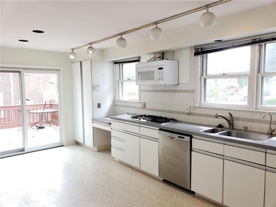 2222 W Allen St, Allentown, PA 18104 - photo 7