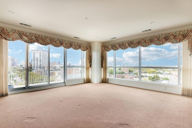 1522 On the Lake unit 902, Milwaukee, WI 53202 - photo 3