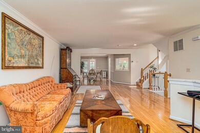 11972 Thurloe Dr, Lutherville Timonium, MD 21093 - photo 6