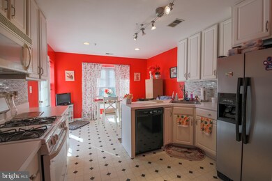 9450 Wordsworth Way unit 303, Owings Mills, MD 21117 - photo 3