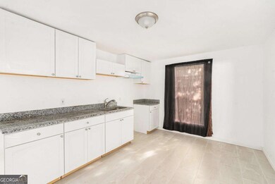 435 W Cherry St, Griffin, GA 30223 - photo 6