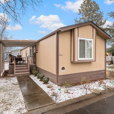 3. Street view home _ walkway