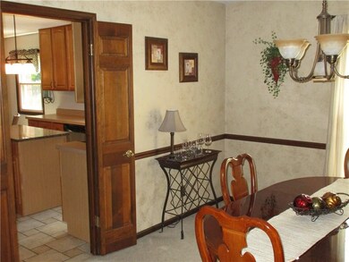 2730 California Ct, Columbus, IN 47201 - photo 5