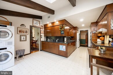 902 Temple Rd, Pottstown, PA 19465 - photo 3