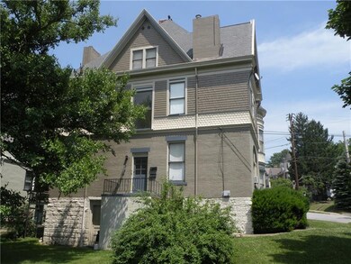 319 E Beau Street Left Side