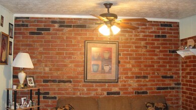 6337 Kimberly Ln, Jacksonville, FL 32210 - photo 2