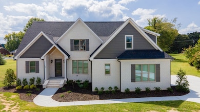 255 Ridgecrest Dr, Winchester, TN 37398 - photo 2