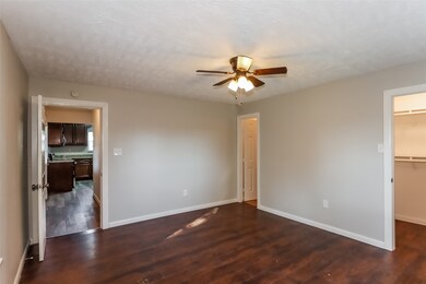 8219 Moon Beam St, Houston, TX 77088 - photo 7