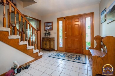 824 SE 43rd Terrace, Topeka, KS 66609 - photo 5