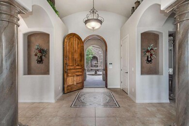 006_Entry ~ Foyer