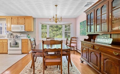 39 Ruthellen Rd, Framingham, MA 01701 - photo 6