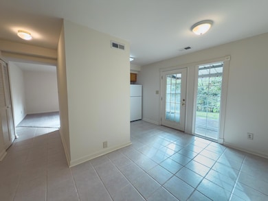 Stonegate 27 - Foyer - 4