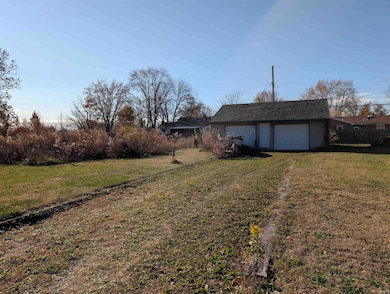 1149 Emery St, Kokomo, IN 46902 - photo 2