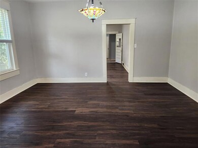 306 W Maple St, Whitewright, TX 75491 - photo 6