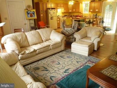 98 Cinnamon Trail unit A, Berkeley Springs, WV 25411 - photo 5