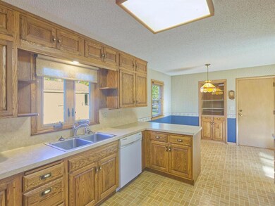 223 Maple St N, Lester Prairie, MN 55354 - photo 5