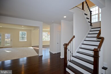 9042 Sudley Rd unit 16A, Manassas, VA 20110 - photo 6