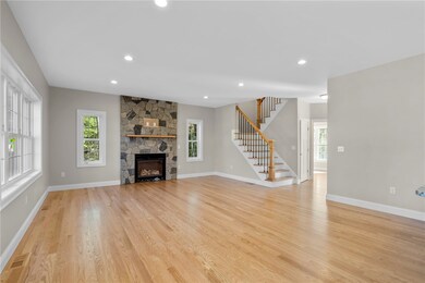 530 Whaley Hollow Rd, Coventry, RI 02816 - photo 4