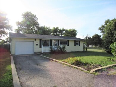 420 N Cherry St, Columbus, IN 47201 - photo 2