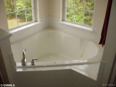 9713 Willow Glen Ln, Henrico, VA 23228 - photo 6