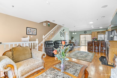 183 N East River Rd unit F-4, Des Plaines, IL 60016 - photo 4