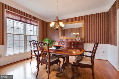 21523 Manor View Cir, Germantown, MD 20876 - photo 5