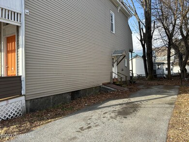 146 Maple St, Glens Falls, NY 12801 - photo 3