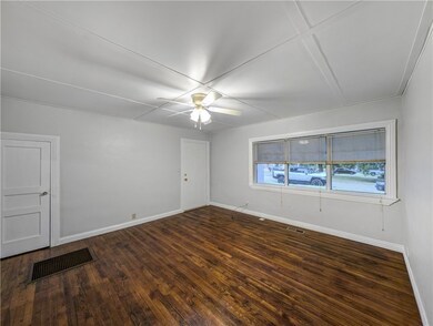 208 E Graham St unit 1, Prairie Grove, AR 72753 - photo 4