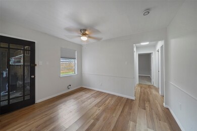 606 Debbie Ln, Alvin, TX 77511 - photo 6