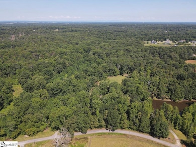 660 Hunters Rd, Roebuck, SC 29376 - photo 2