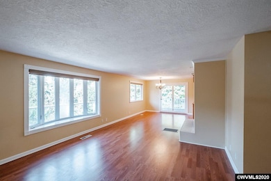 10764 Southview Loop SE, Jefferson, OR 97352 - photo 2