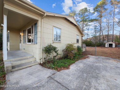 309 Lakewood Dr, Jacksonville, NC 28546 - photo 3