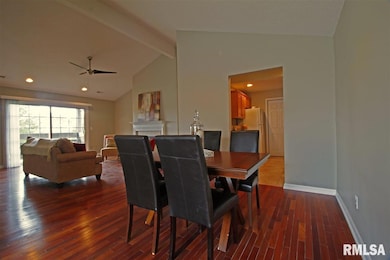 4535 N Thornhill Dr unit 201, Peoria, IL 61615 - photo 2