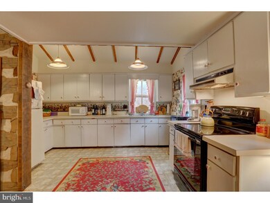 14781 Boyer Rd unit 1, Glen Rock, PA 17327 - photo 4