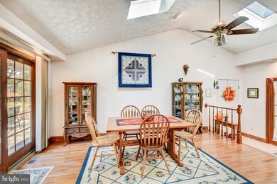 7006 Carmae Rd, Sykesville, MD 21784 - photo 6