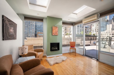 115 E 61st St unit PH, New York, NY 10065 - photo 2