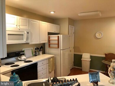 9220 Deer Crossing unit 40, Lorton, VA 22079 - photo 6