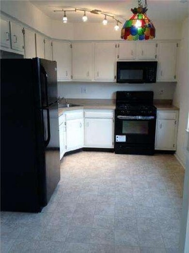 198 Trout Dr, Atco, NJ 08004 - photo 5