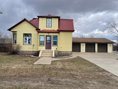 117 3rd Ave SE, Eagle Bend, MN 56446 - photo 2