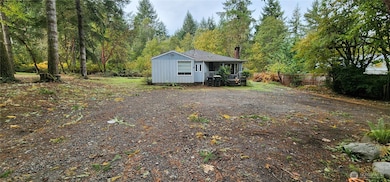 This is the 3rd on this 2.5 Acres.  This is a 2 bedroom home.