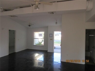 DINING-FOYER